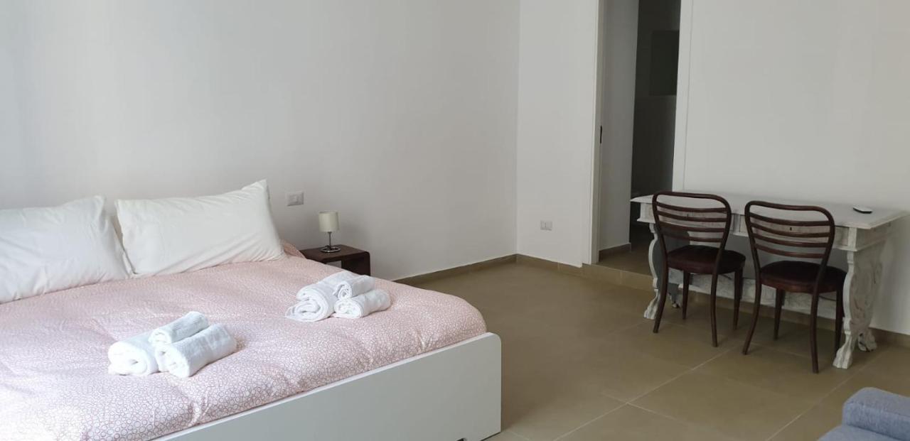 Maga Station Bed & Breakfast Наполи Екстериор снимка